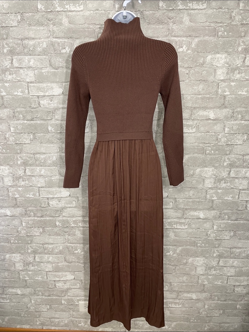Anthropologie Thea Long-Sleeve Twofer Maxi Dress - Picture 4 of 9